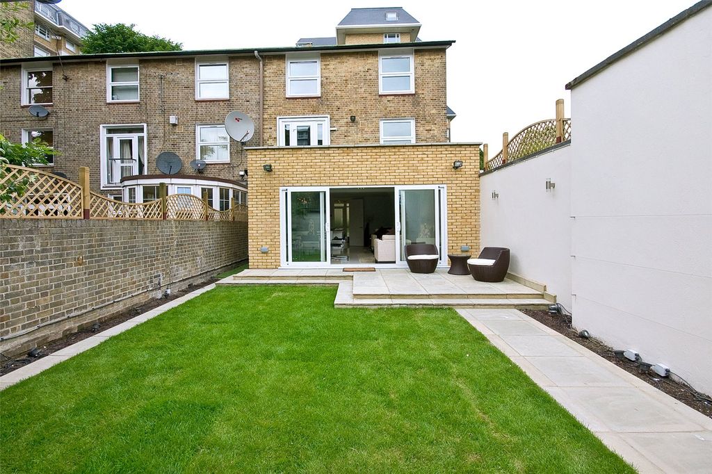 Property photo 2 of 8 Picture No. 07