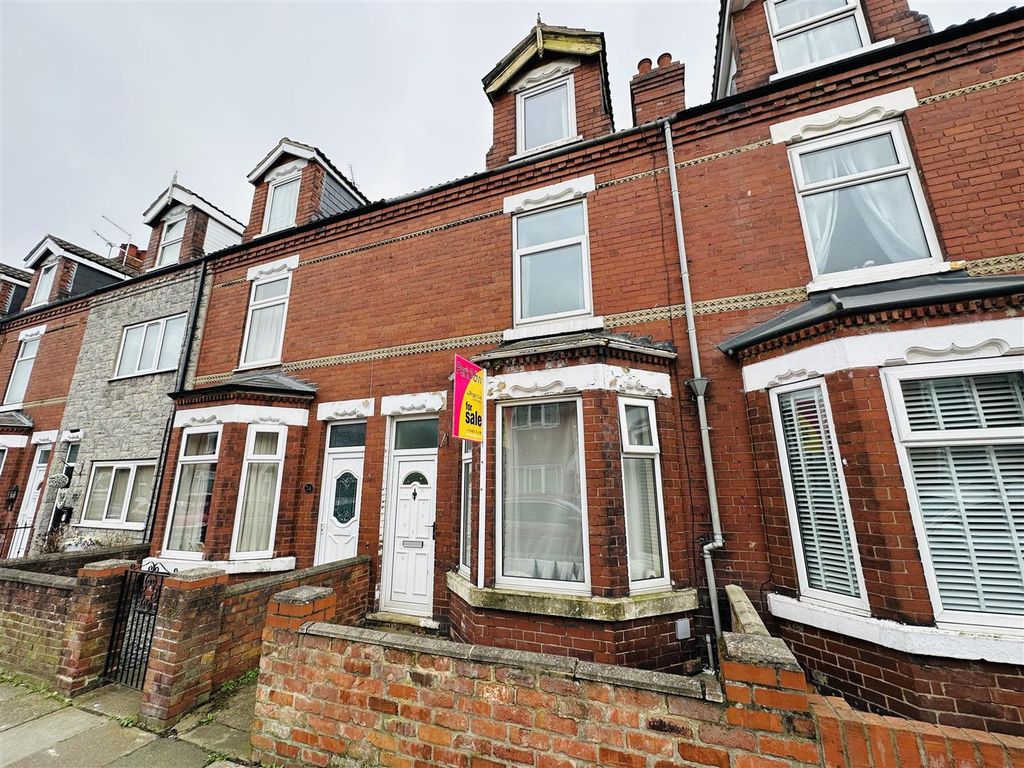 Property photo 1 of 10 Front