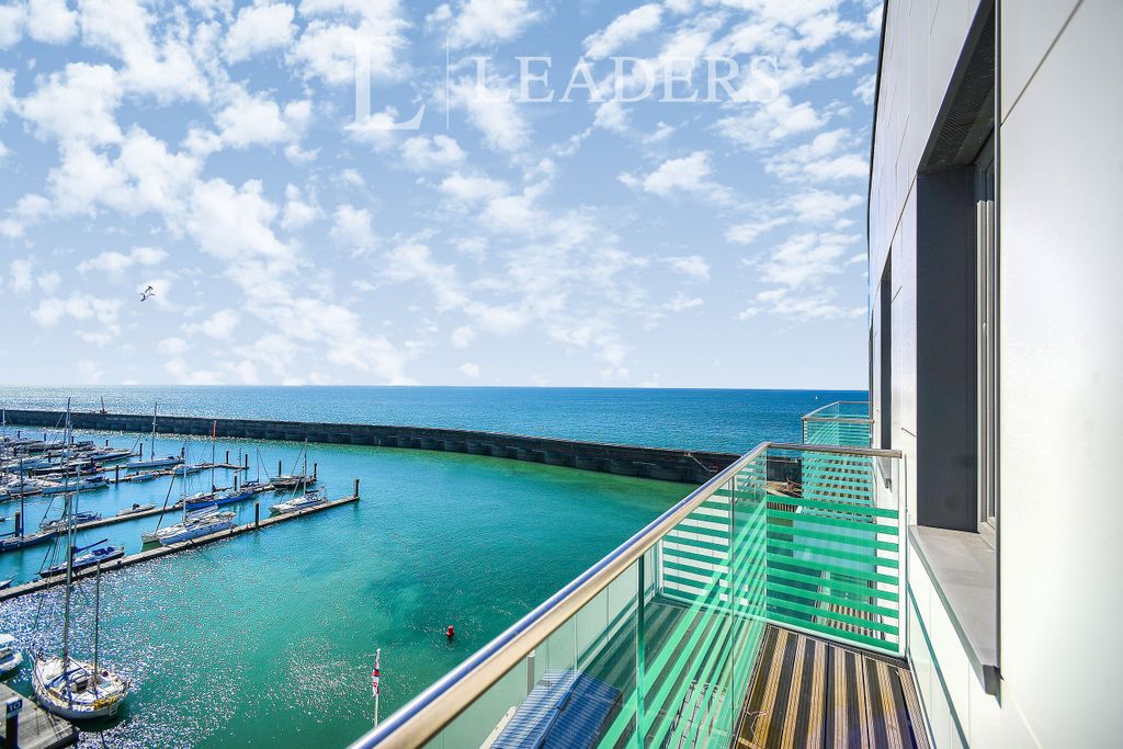 Property photo 1 of 8 1Eb4De74-4Ca5-4096-8