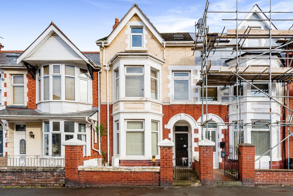 Property photo 2 of 19