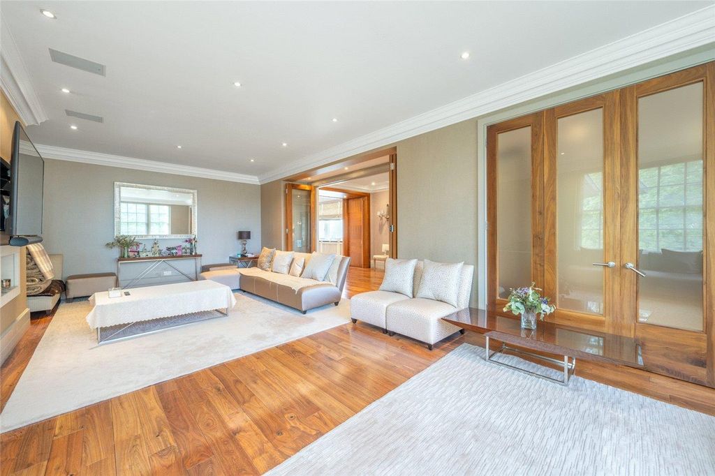 Property photo 3 of 20 Image