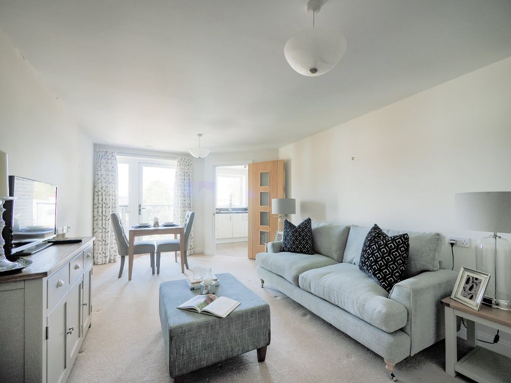 Property photo 2 of 15 Picture No. 13