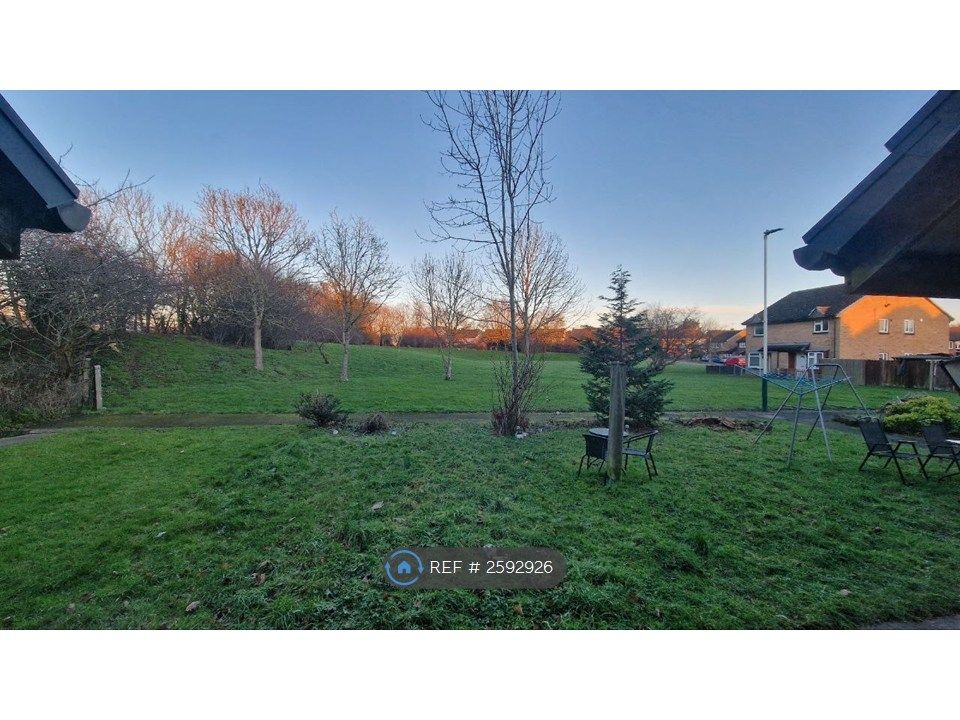 Property photo 2 of 13 Lawn Access