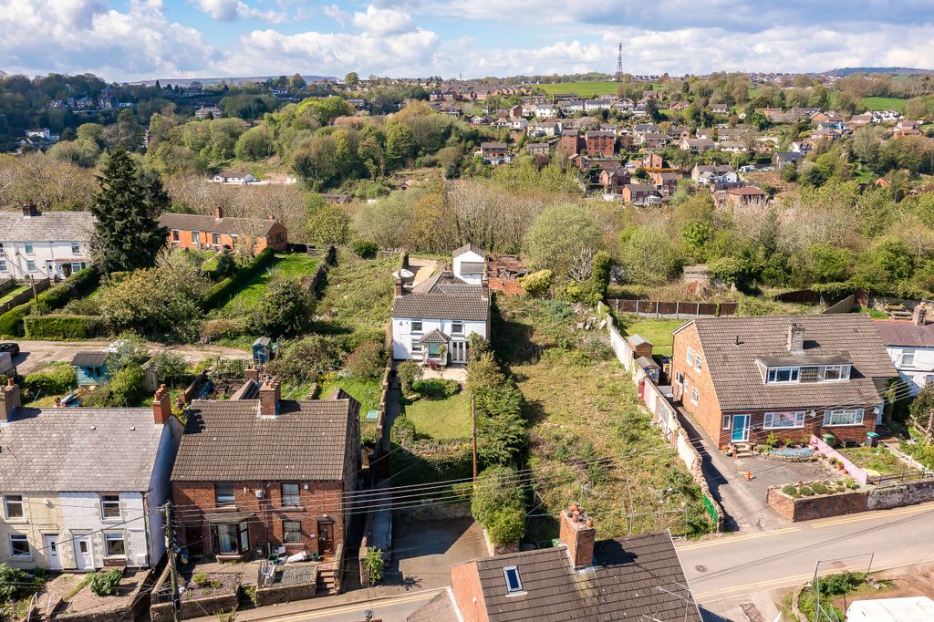 Property photo 2 of 20