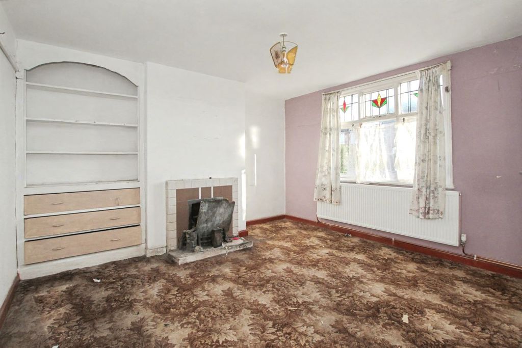 Property photo 2 of 19