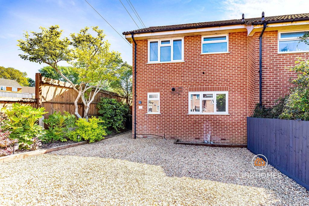 Property photo 1 of 29