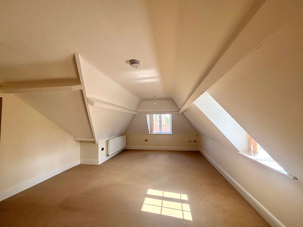 Property photo 3 of 6