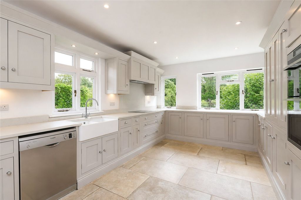 Property photo 3 of 17 Picture No. 10