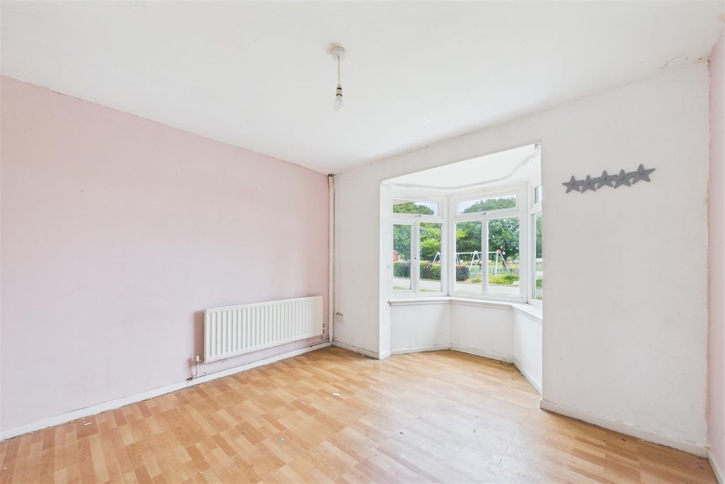 Property photo 3 of 19 Cam01894G0-Pr0301-Still009.Jpg