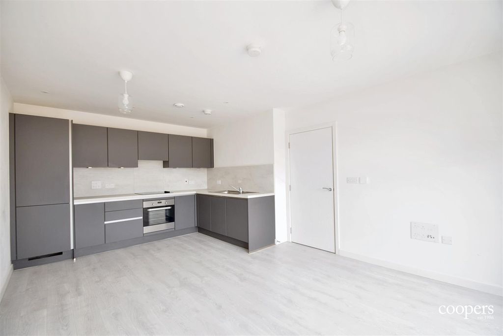 Property photo 2 of 10 Kitchen/Living Room