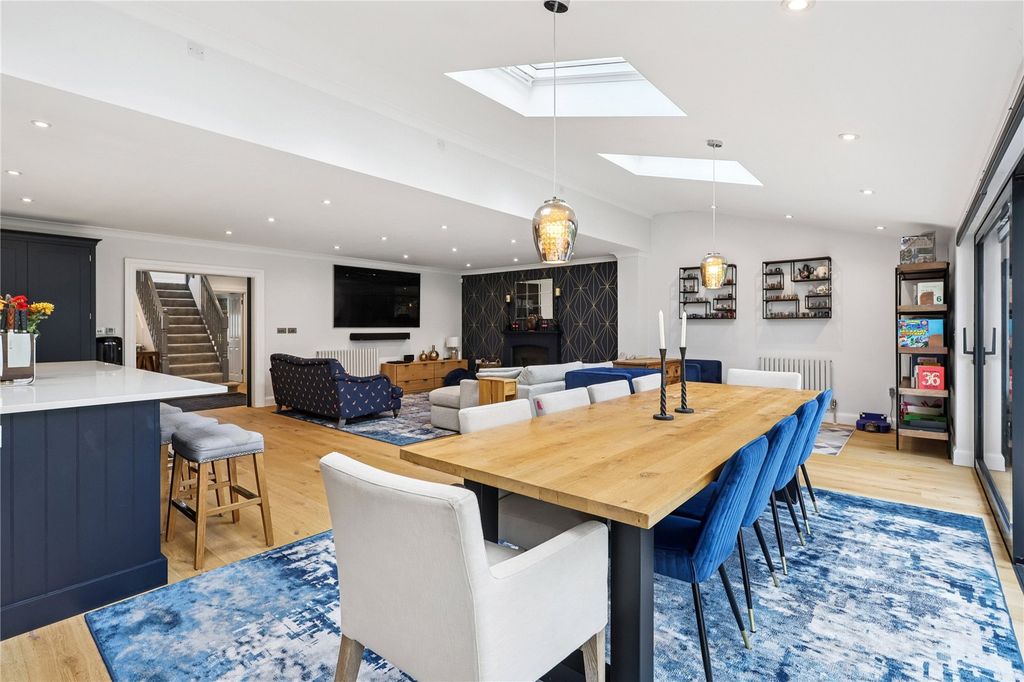 Property photo 3 of 17 Picture No. 12