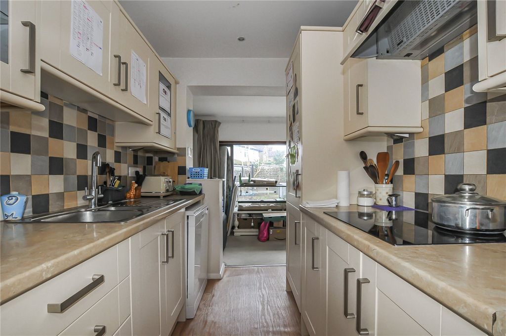 Property photo 2 of 10 Picture No. 08