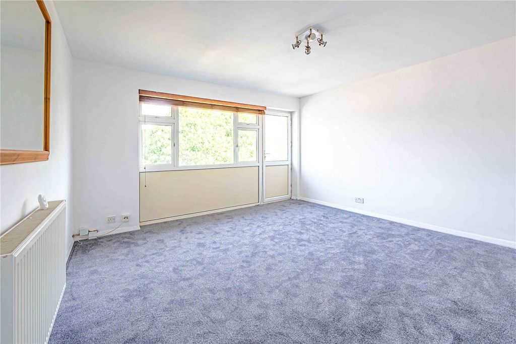 Property photo 2 of 8 Picture No. 04