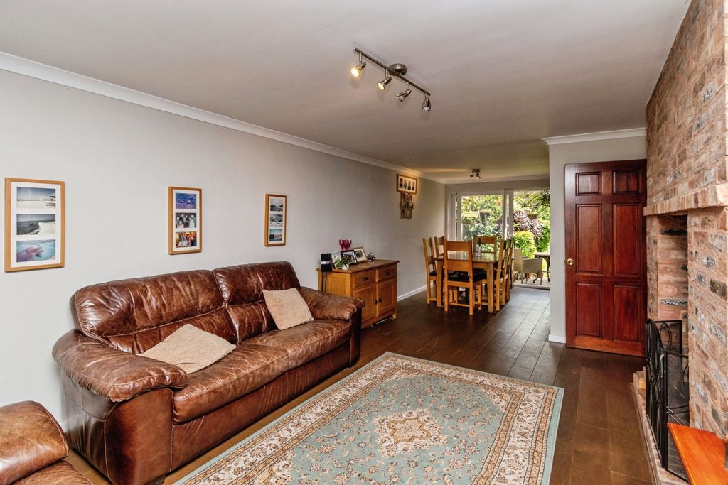 Property photo 3 of 19 Pbox-Img.Jpg