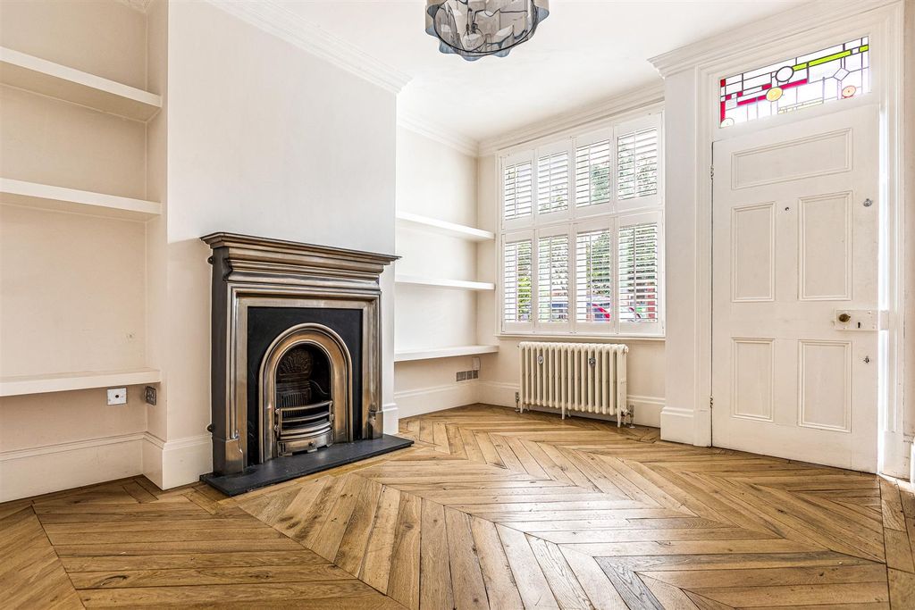 Property photo 2 of 44