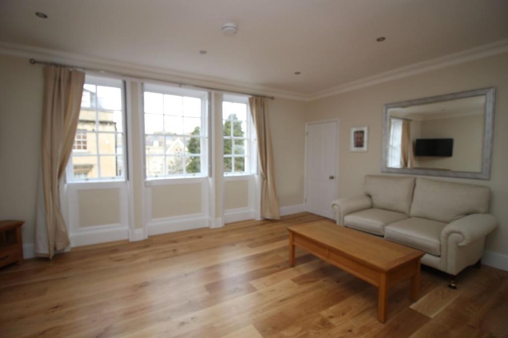 Additional image 4 of 3 bed maisonette to rentSt. James's Parade, Bath BA1