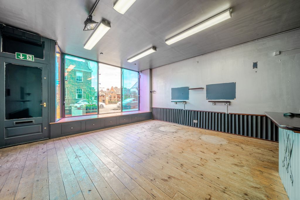 Property photo 2 of 21 Shop Floor