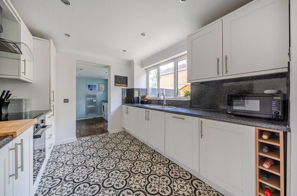 Property photo 2 of 14 1341058-13-68A867...