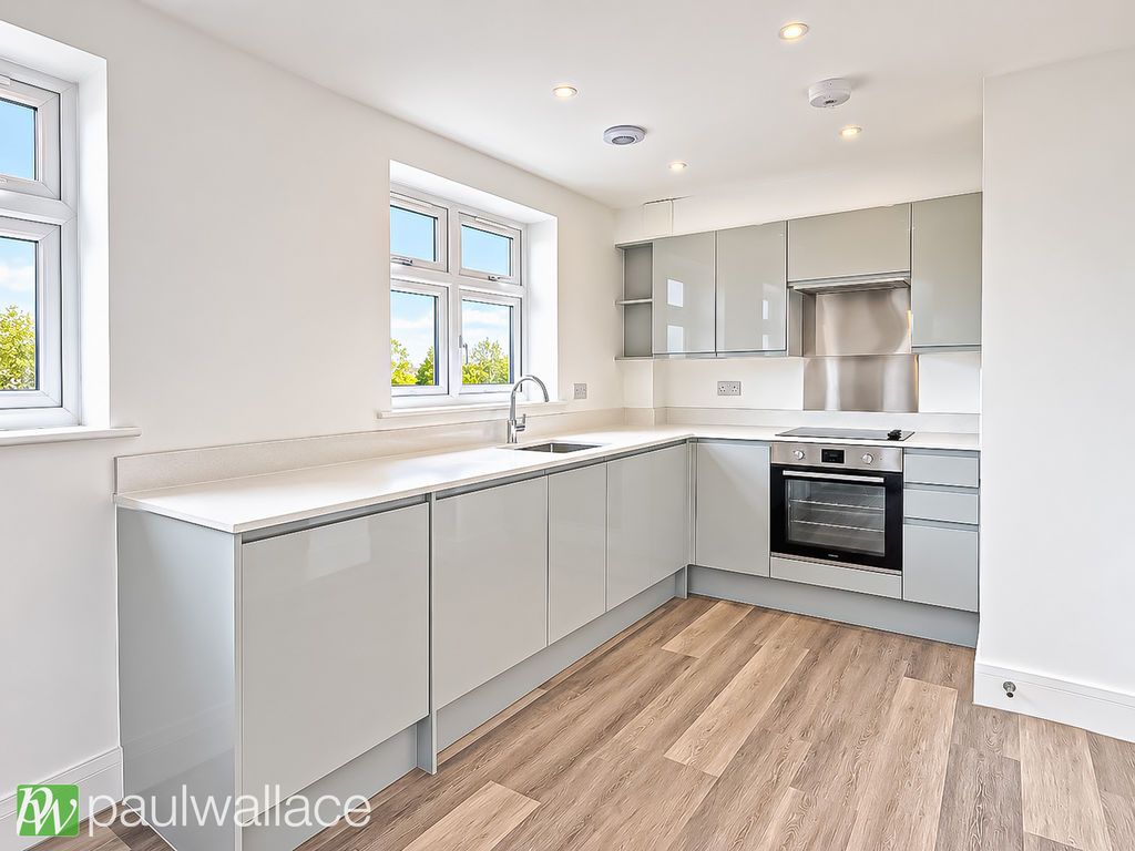 Property photo 3 of 13 Kitchen