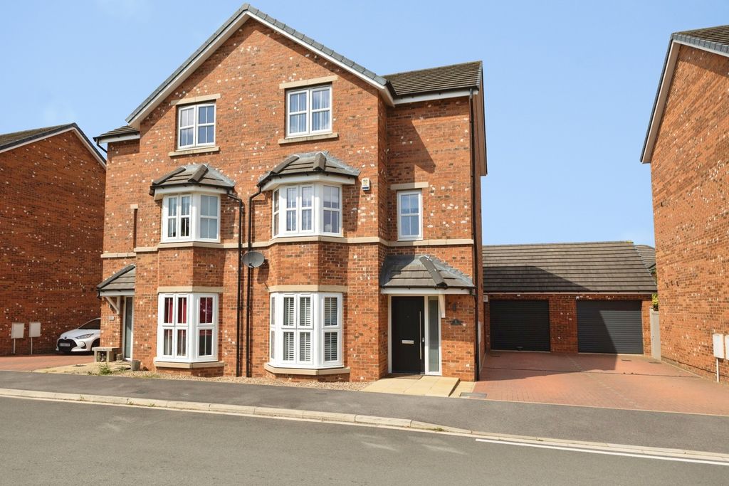 Property photo 1 of 16 Pbox-Img.Jpg