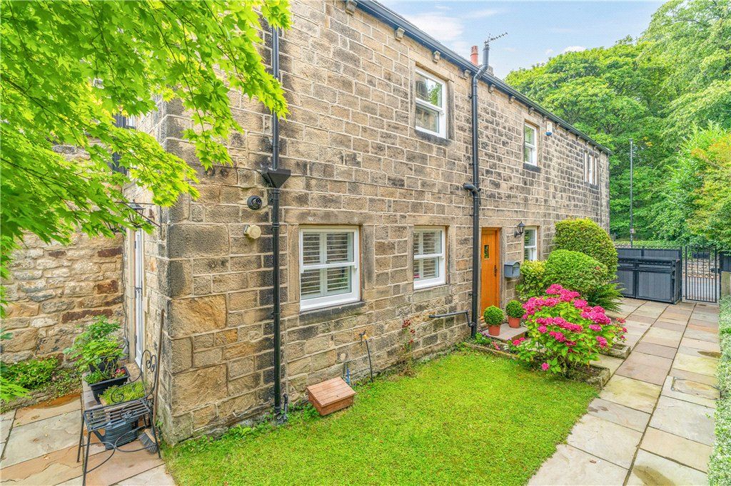 Property photo 1 of 30 Greencroft Cottage