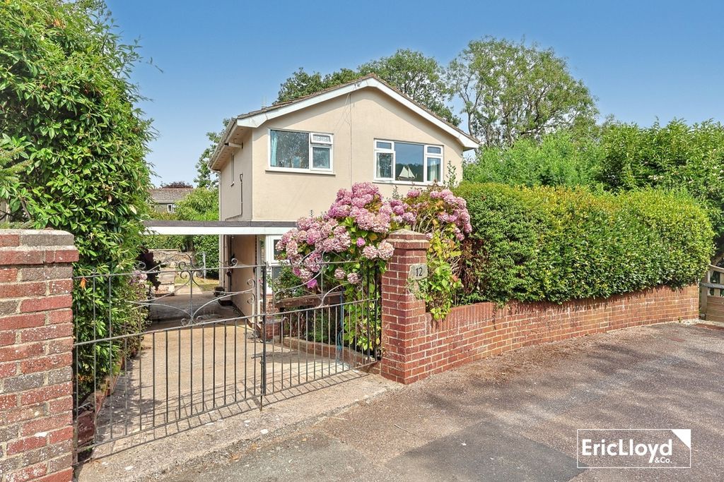 Property photo 1 of 20 Photo 15
