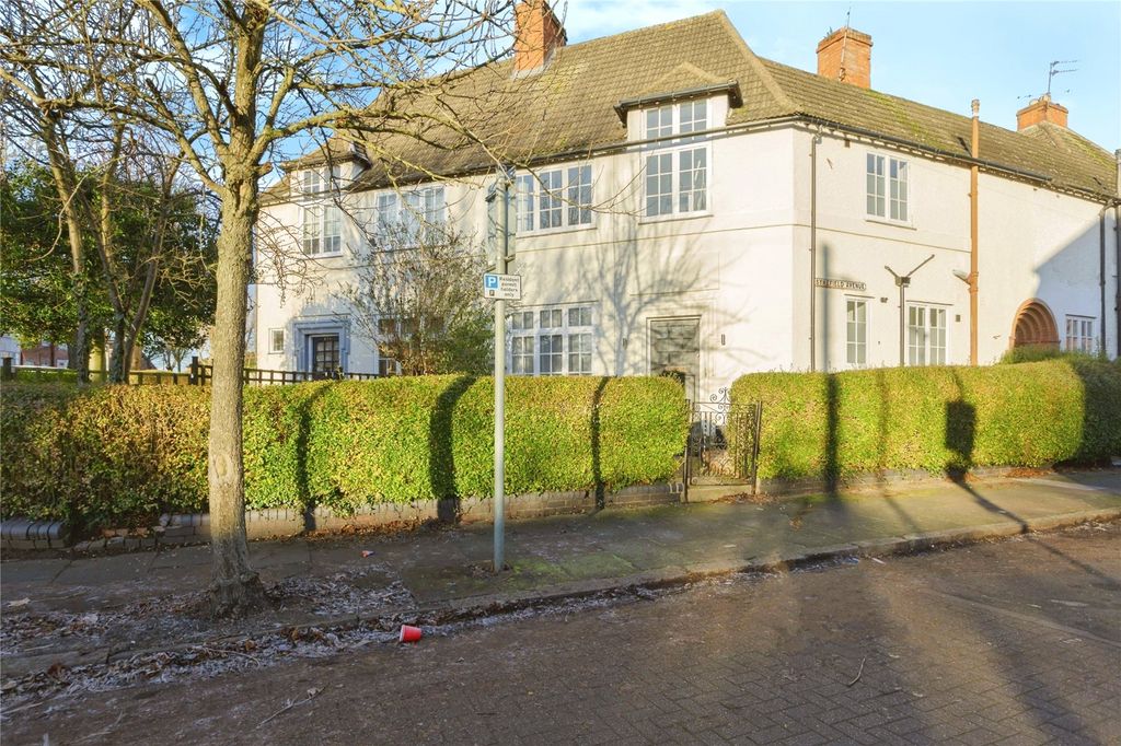 Property photo 1 of 16 Picture No. 10