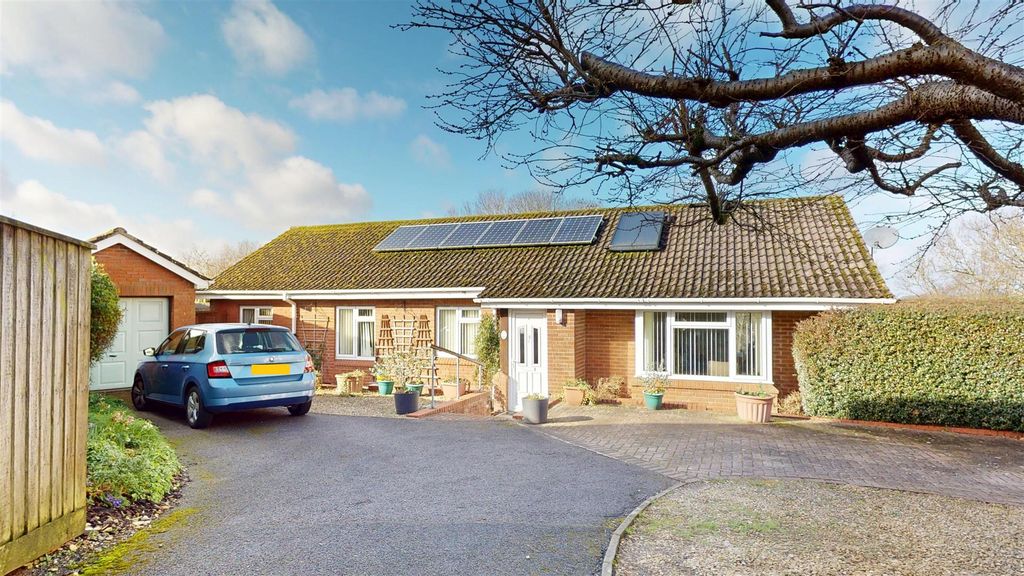 Property photo 1 of 16 Front