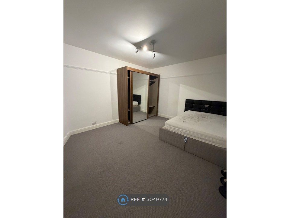 Property photo 1 of 4
