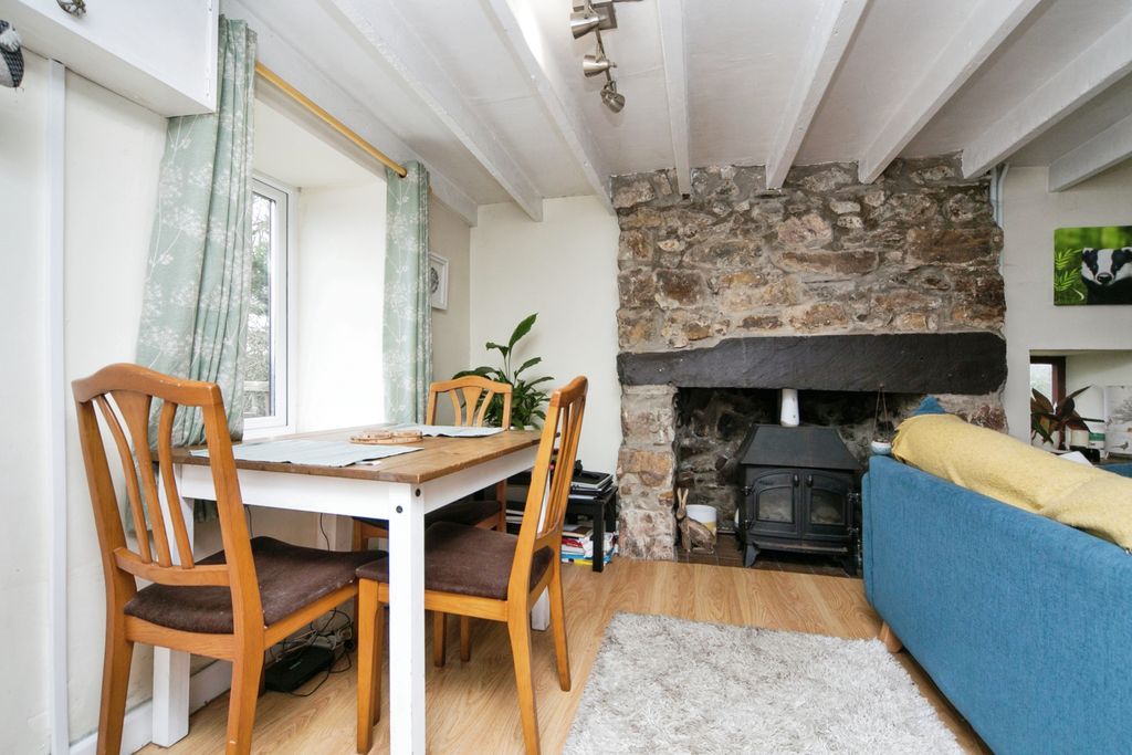 Property photo 2 of 17 Photography
