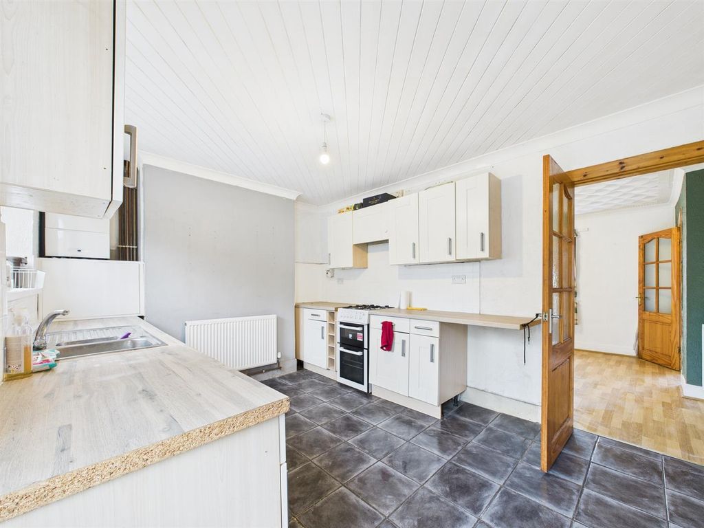 Property photo 2 of 10 Cam04045G0-Pr0039-Still008.Jpg