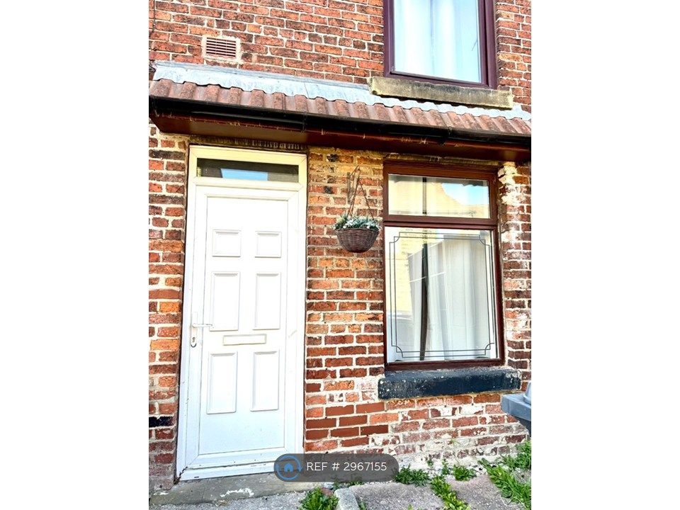 Property photo 1 of 35