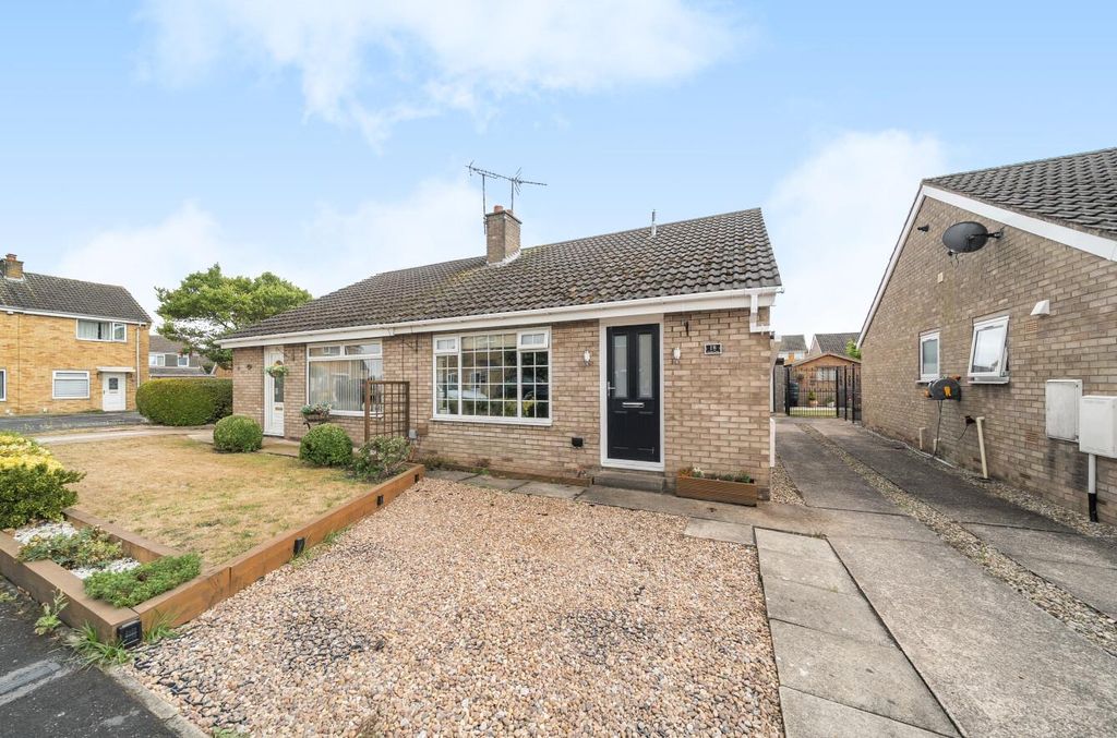 Property photo 1 of 18 -687903Aa94957-l-1321226-25-6878Bf030956d-Arw.Jpg