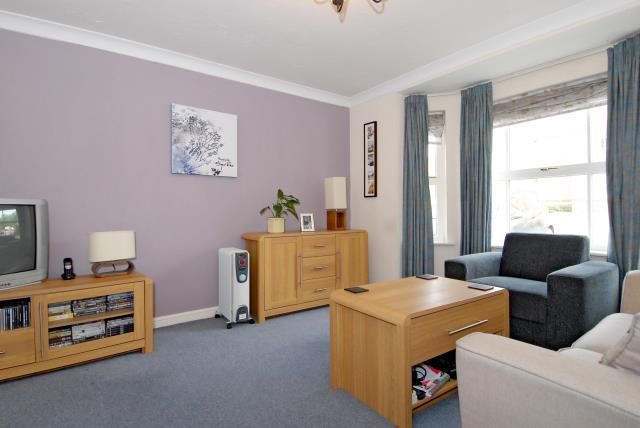 Property photo 2 of 10 Internal View