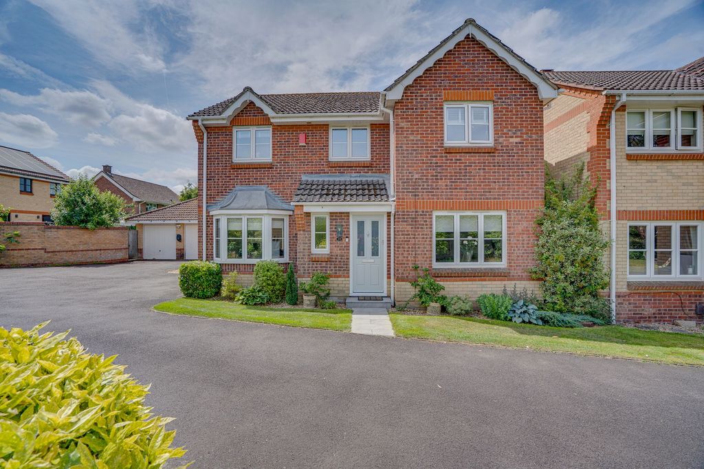Property photo 1 of 19