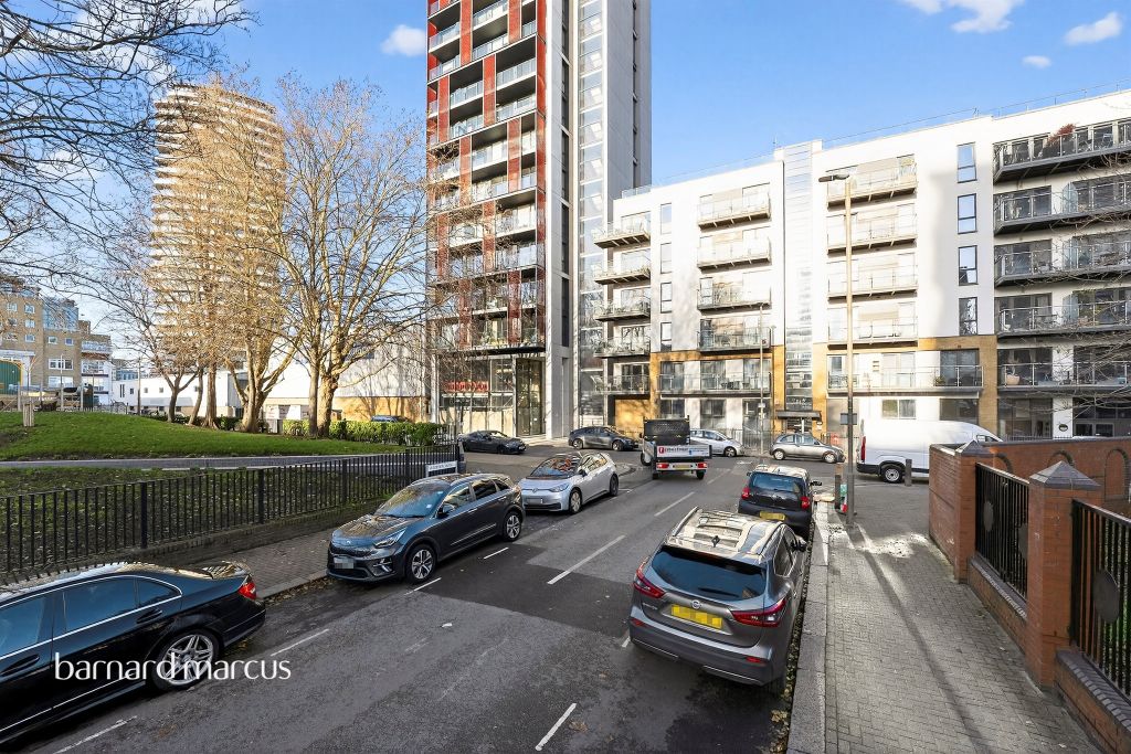 Property photo 1 of 8