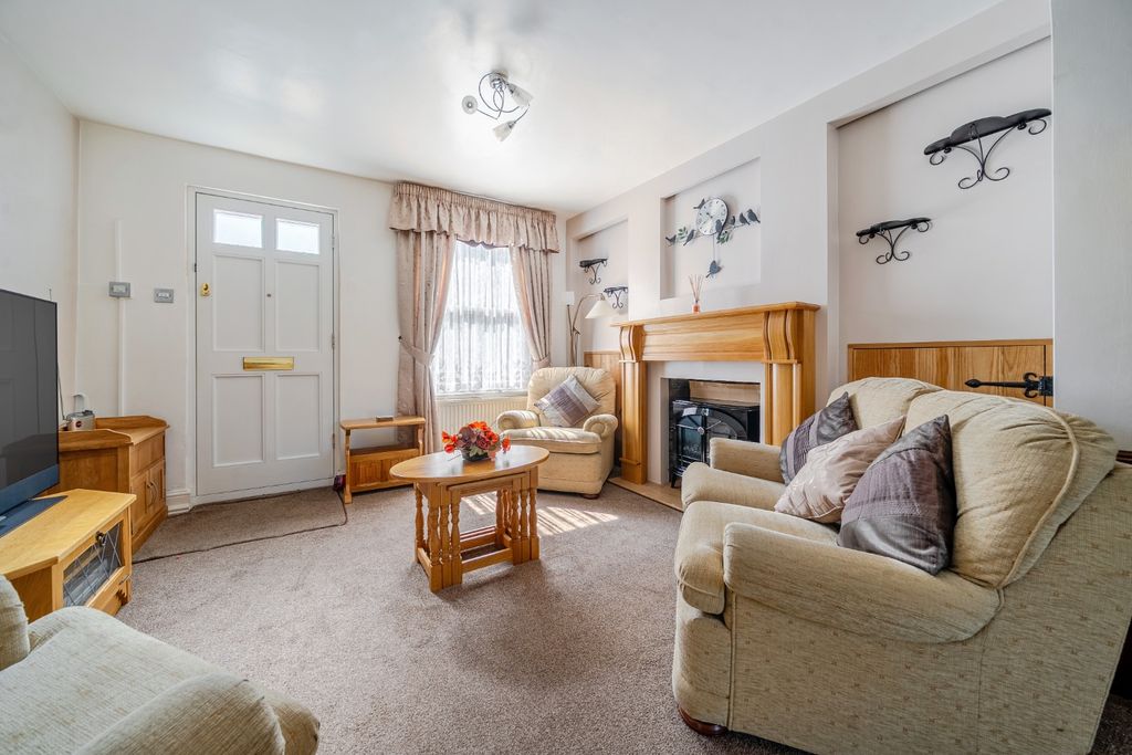 Property photo 3 of 22 4331913