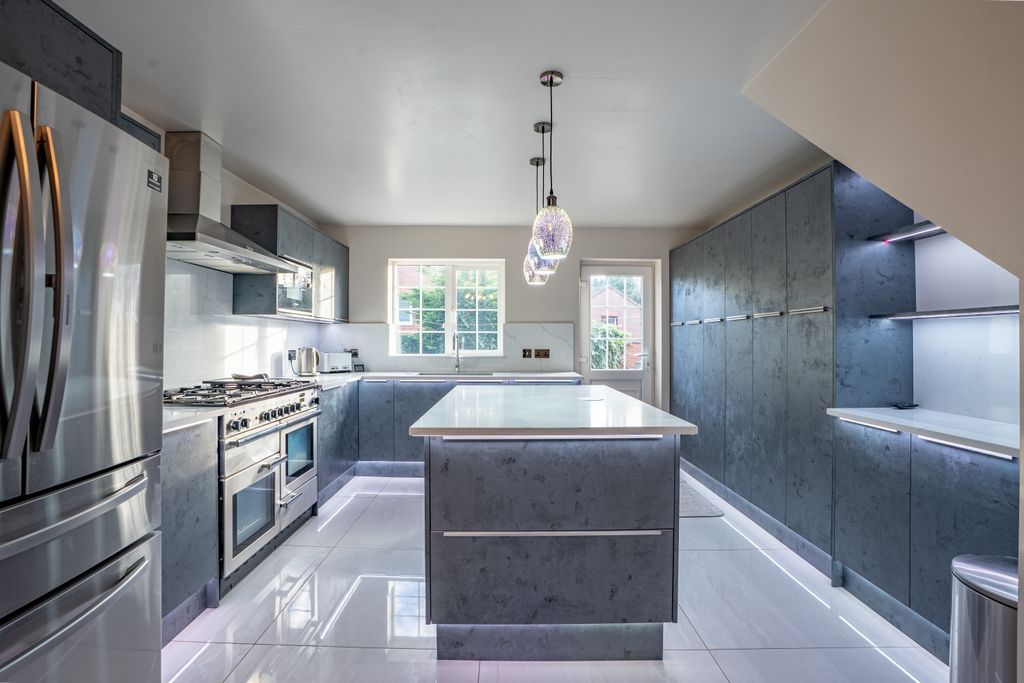 Property photo 3 of 33 Kinggeorgecroft6