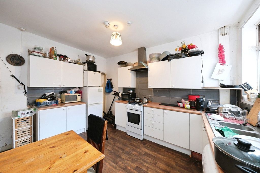 Property photo 3 of 20 Picture No. 15