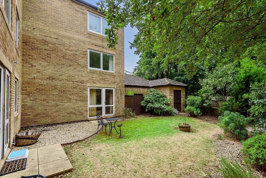 Property photo 2 of 10 Garden View