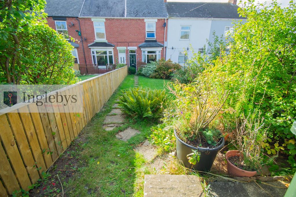 Property photo 2 of 23