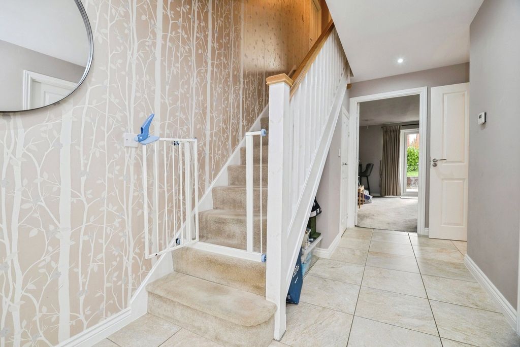 Property photo 2 of 16 Picture No. 05