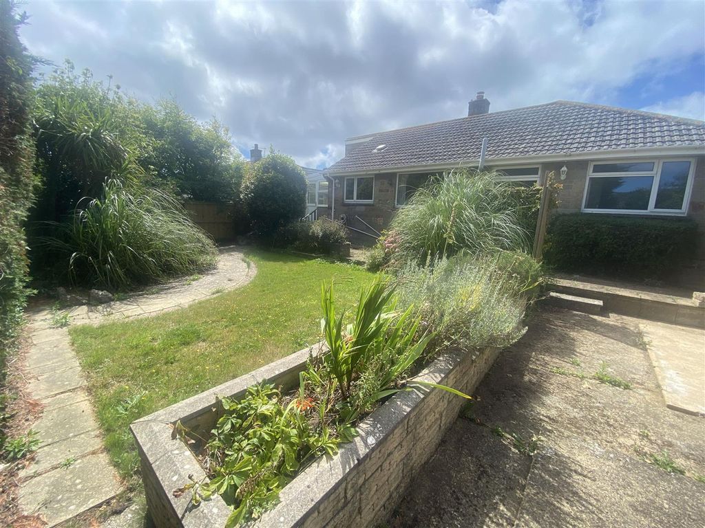 Additional image 11 of 3 bed detached bungalow to rentGalley Lane, Newport PO30