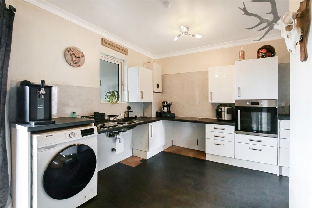 Property photo 3 of 21 Picture No. 08