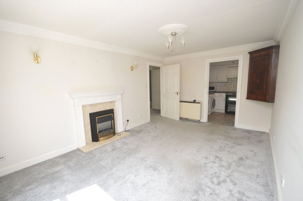 Property photo 3 of 14 Picture No. 27