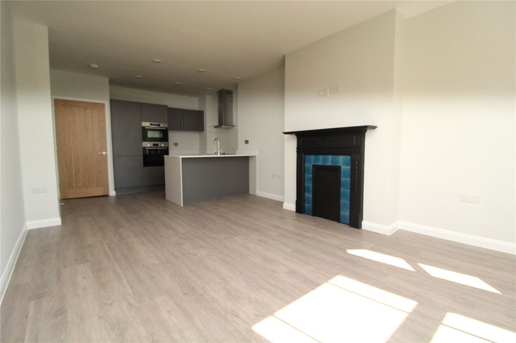 Property photo 3 of 7 Lounge View One