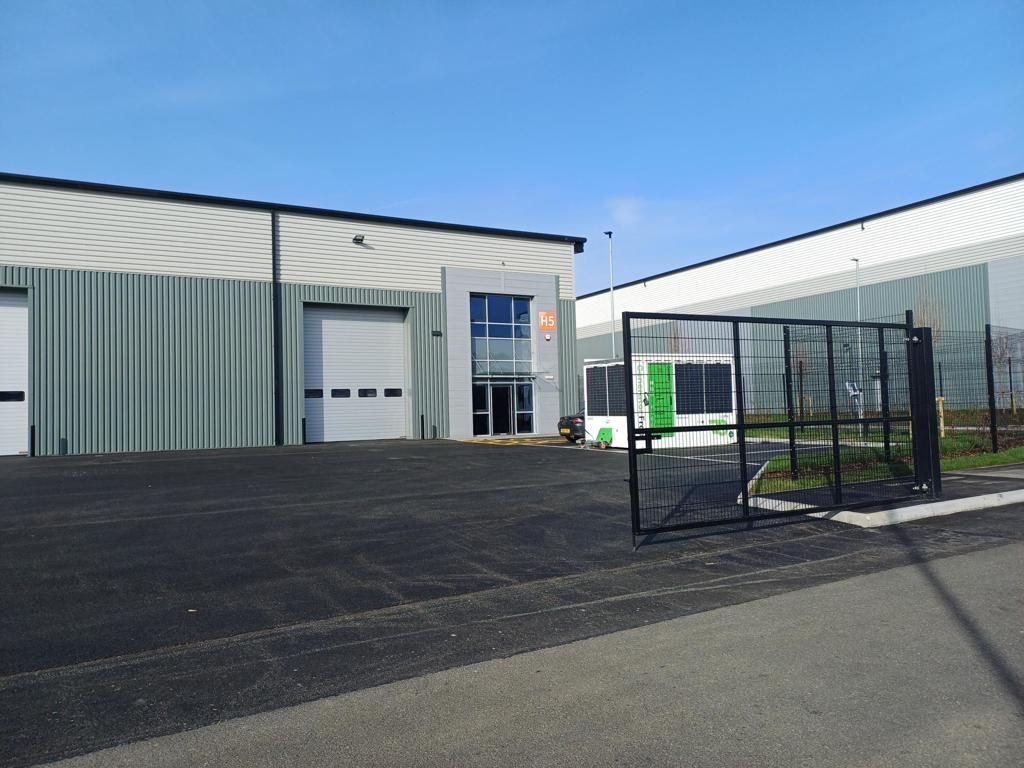 Property photo 2 of 10 Photo 8