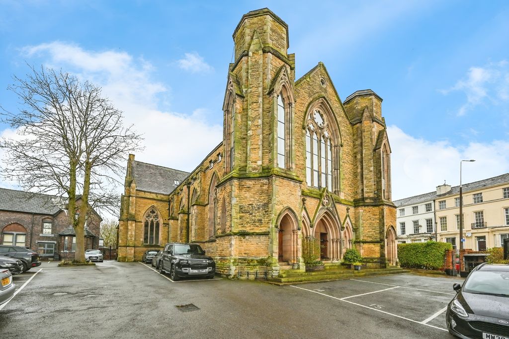 Property photo 2 of 19 Pbox-Img.Jpg