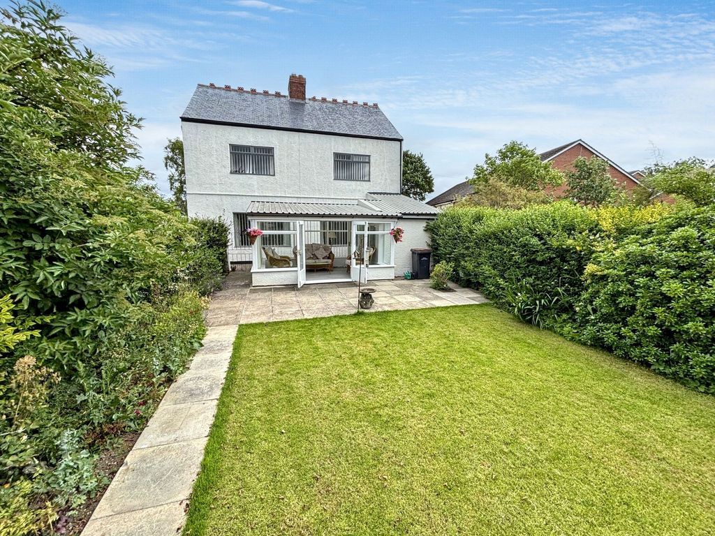 Property photo 1 of 33