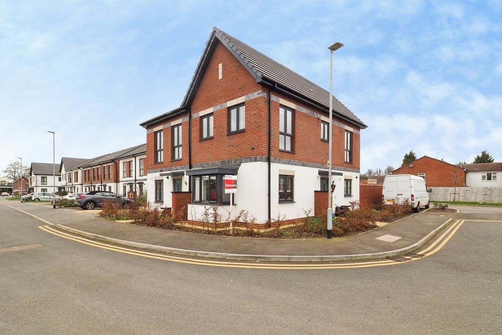 Property photo 1 of 24 Pbox-Img.Jpg